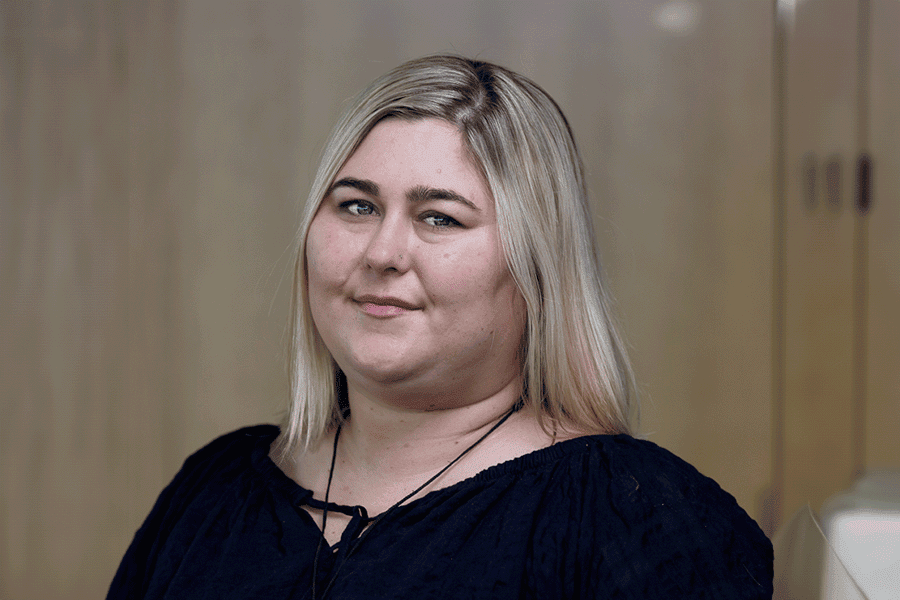 About 6 Sheree Carter NOC Team Lead - Sheree is responsible for leading the Network Operations Centre (NOC) team. She’s passionate about customer service and is making continuous improvements that result in better customer experiences, every day.